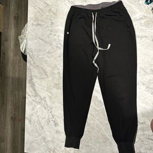 Figs Mari Scrub Joggers Black